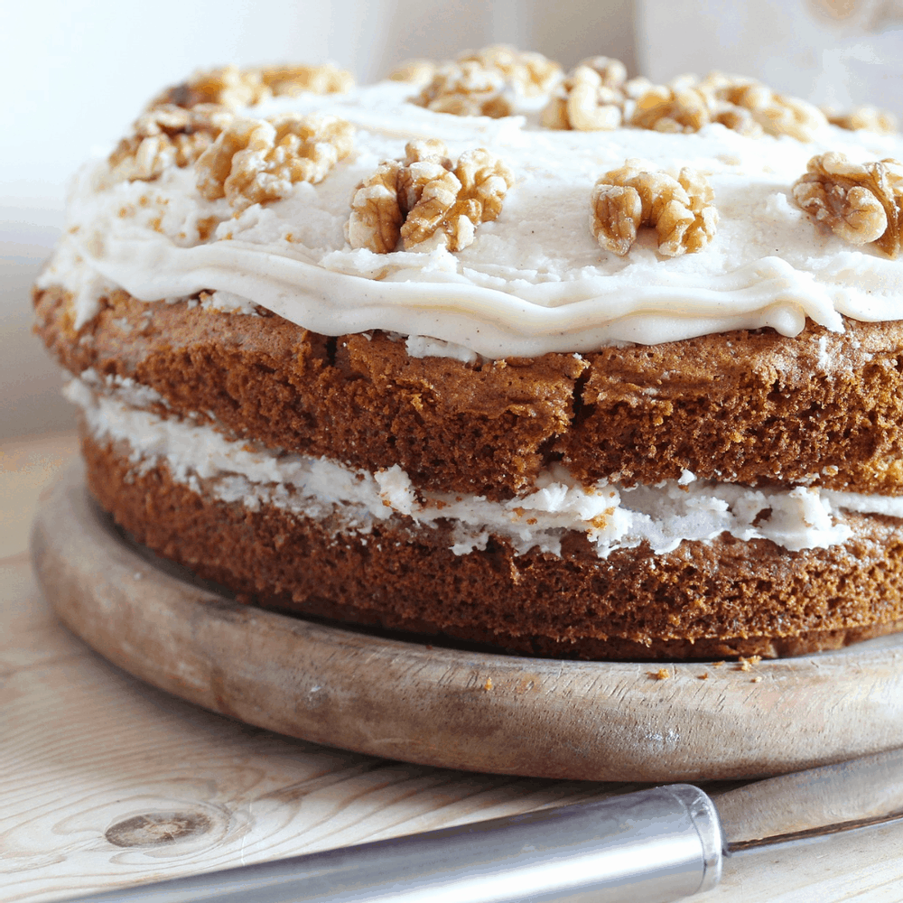 GRAIN FREE CARROT CAKE WITH CREAM CHEESE FROSTING